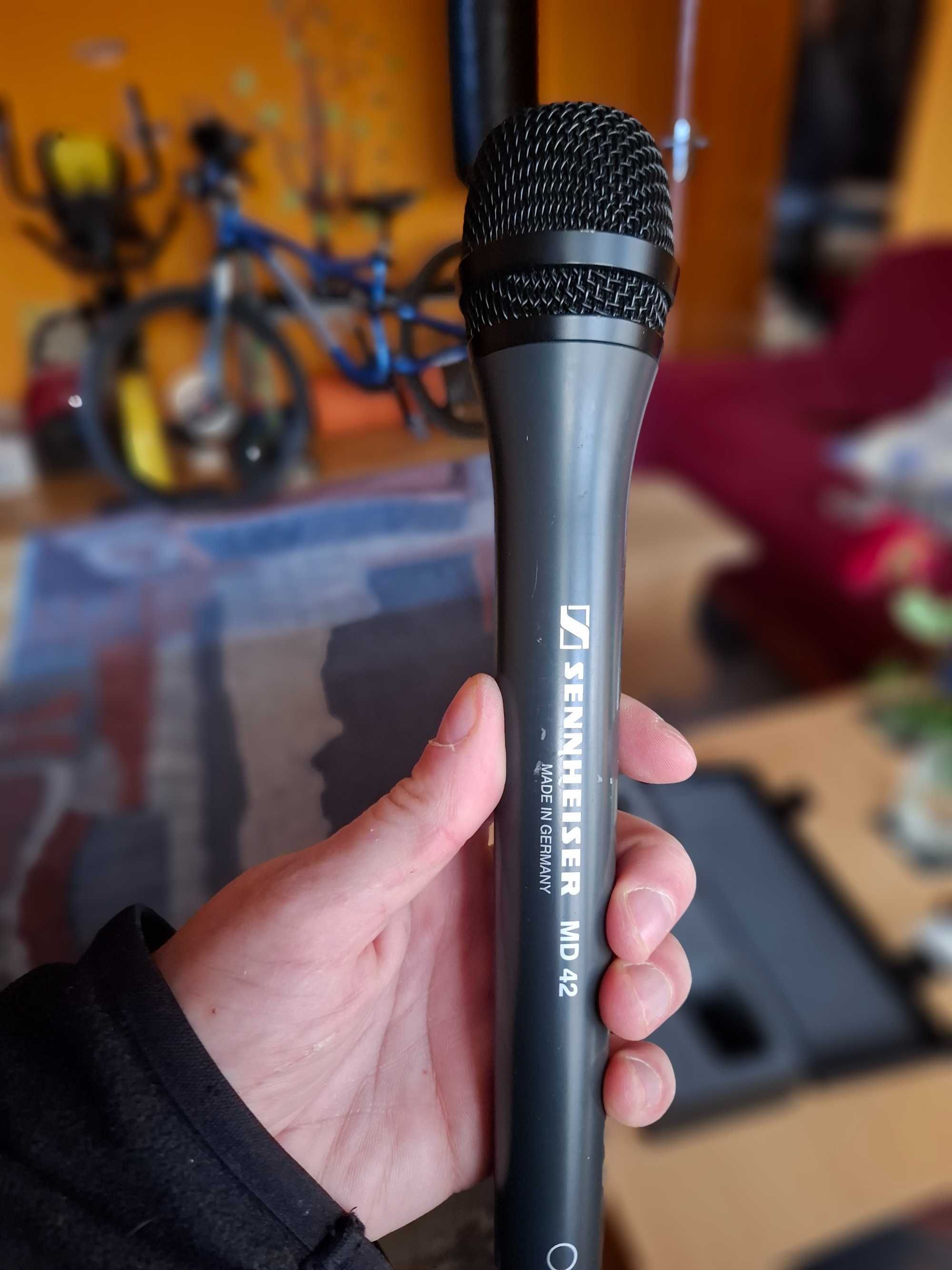 Microfon Sennheiser MD 42 de colecție, original Germania, la cutie