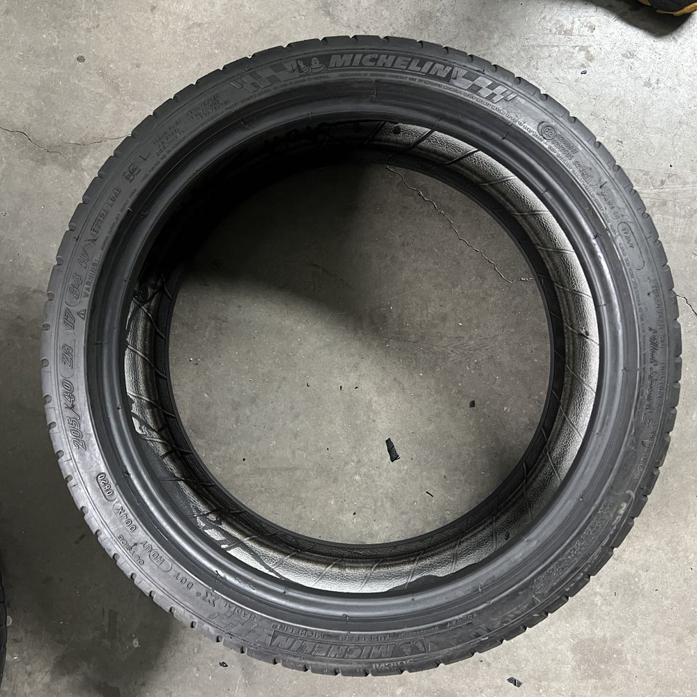 2 Anvelope vara 205 40 17 Michelin DOT 2020