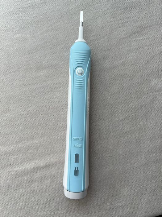 Periuta electrica Oral B Braun