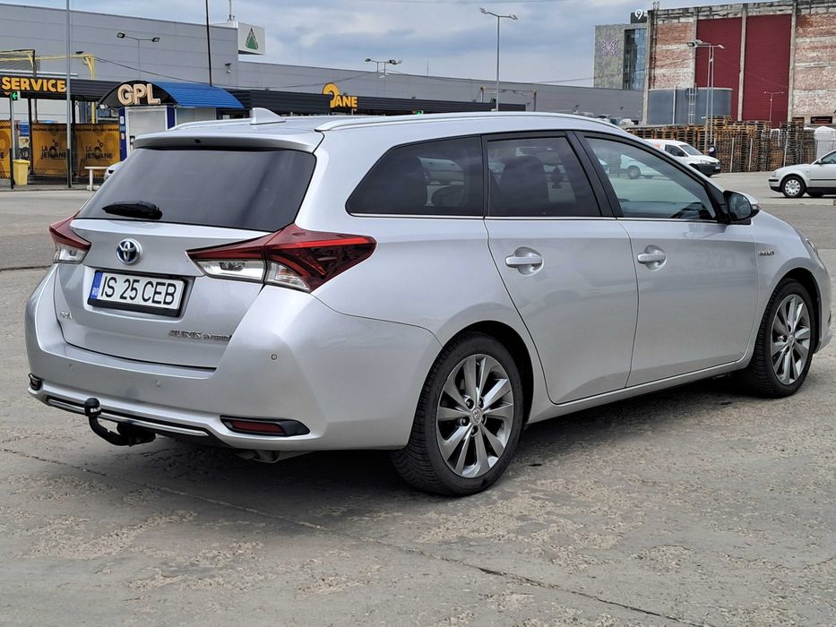 TOYOTA AURIS Facelift Hybrid 1.8 CP 136