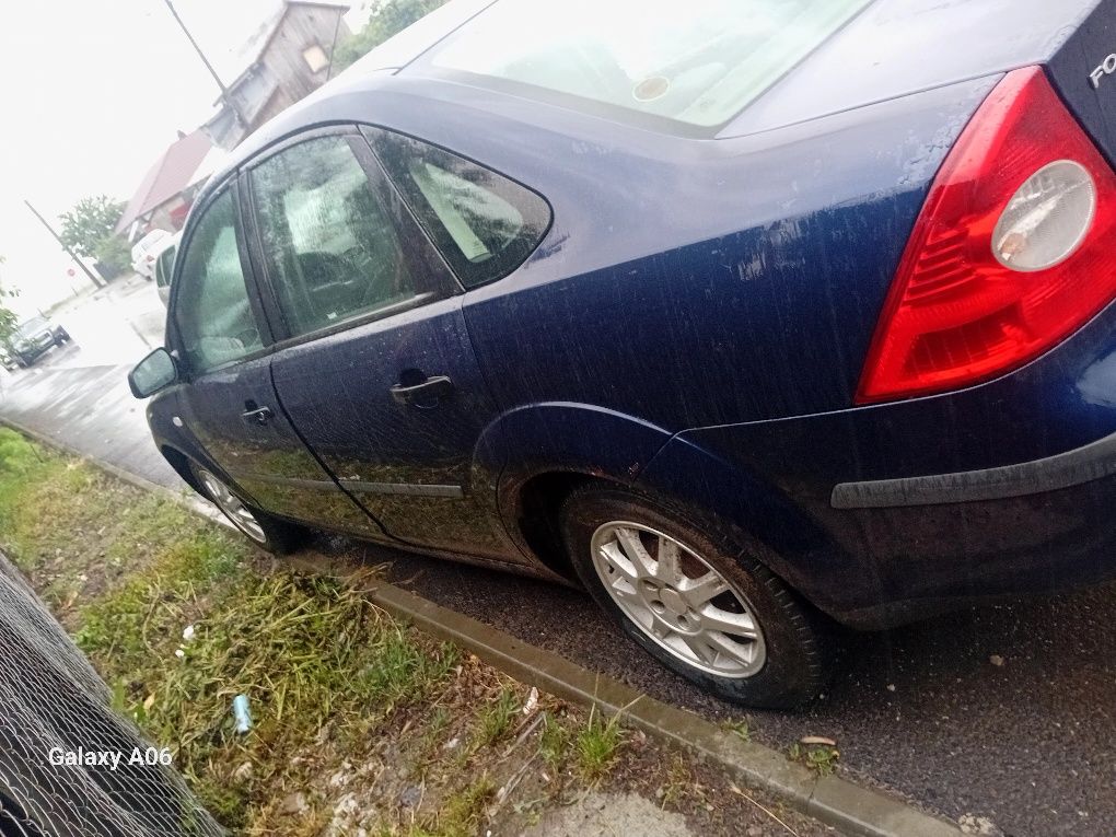Se dezmembrează ford focus 2 motor 1.6 benzina din 2006