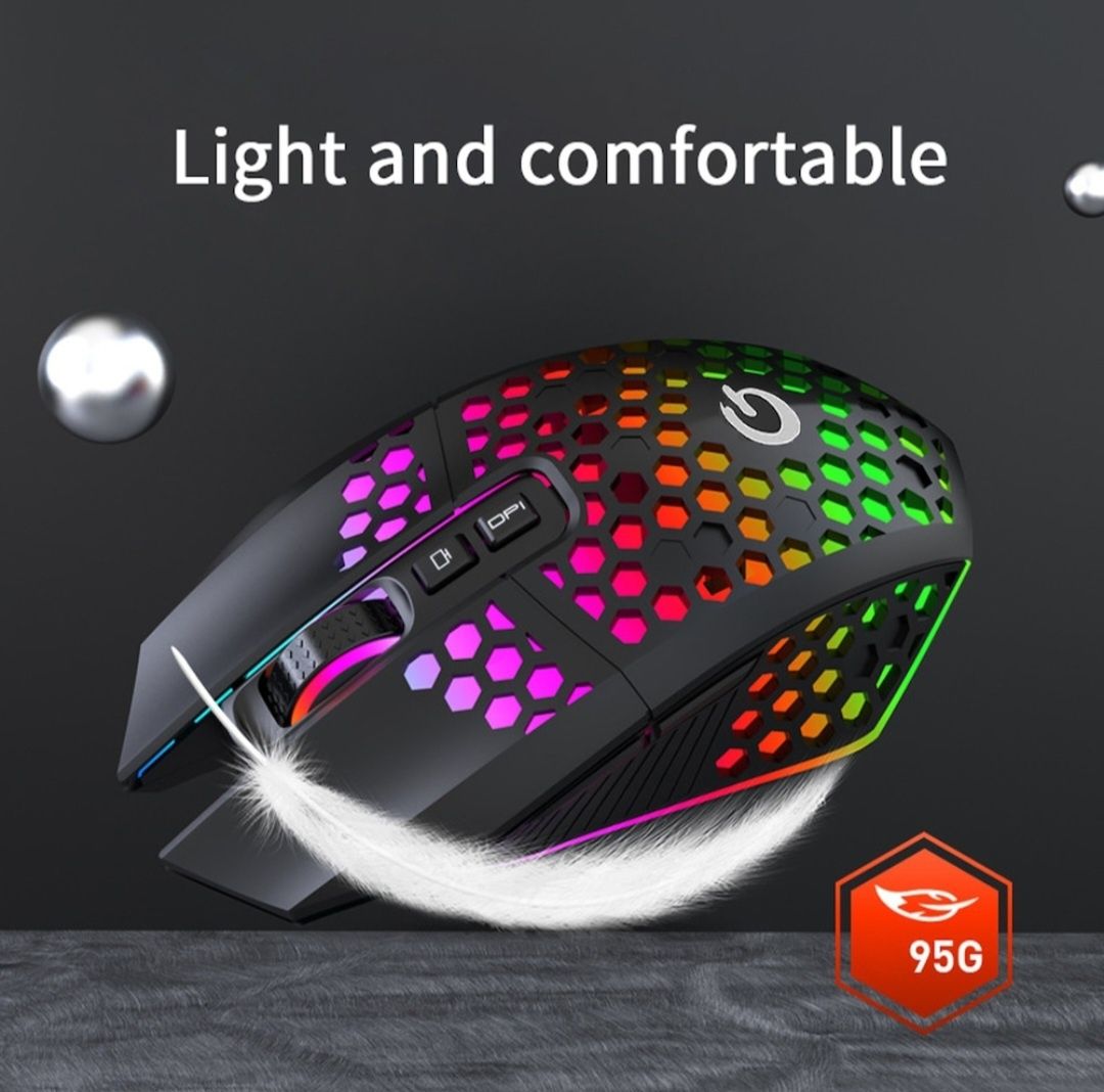 De vânzare mouse-uri gaming wireless RGB!