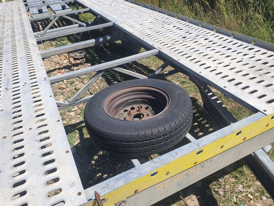 Remorca trailer platformă