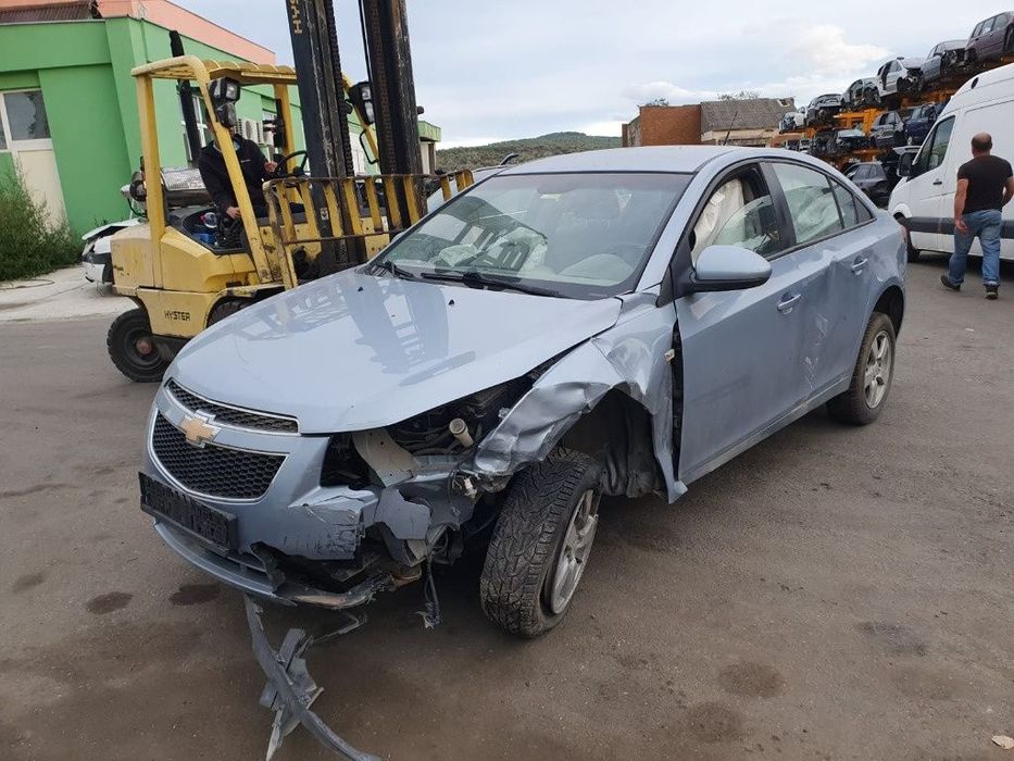 Dezmembrez Chevrolet CRUZE an 2010 motor 1.8 benzina 141cp cod motor 2H0 cutie de viteze manuala dezmembrari piese epica Captiva usa