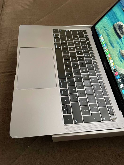 13" Core i5 MacBook Air А1932 (2019) Space Grey