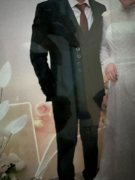 Продам костюм свадебный