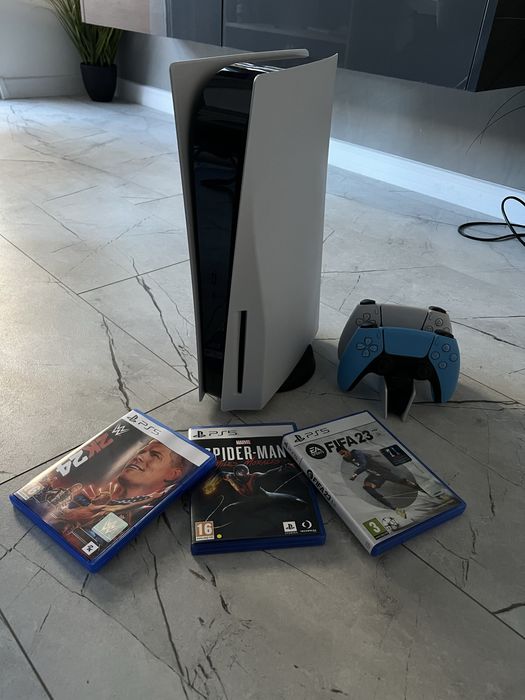 Playstation 5 КОМПЛЕКТ! МНОГО игри!