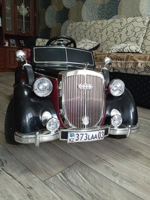 Продам электамабиль подойдёт на подарок для ребёнка