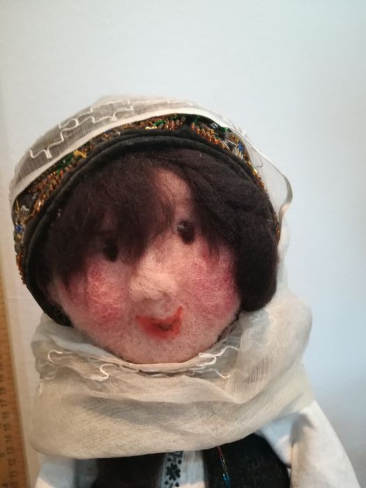 Obiect decorativCadouPăpușă hand made, costum tradițional inedit, un