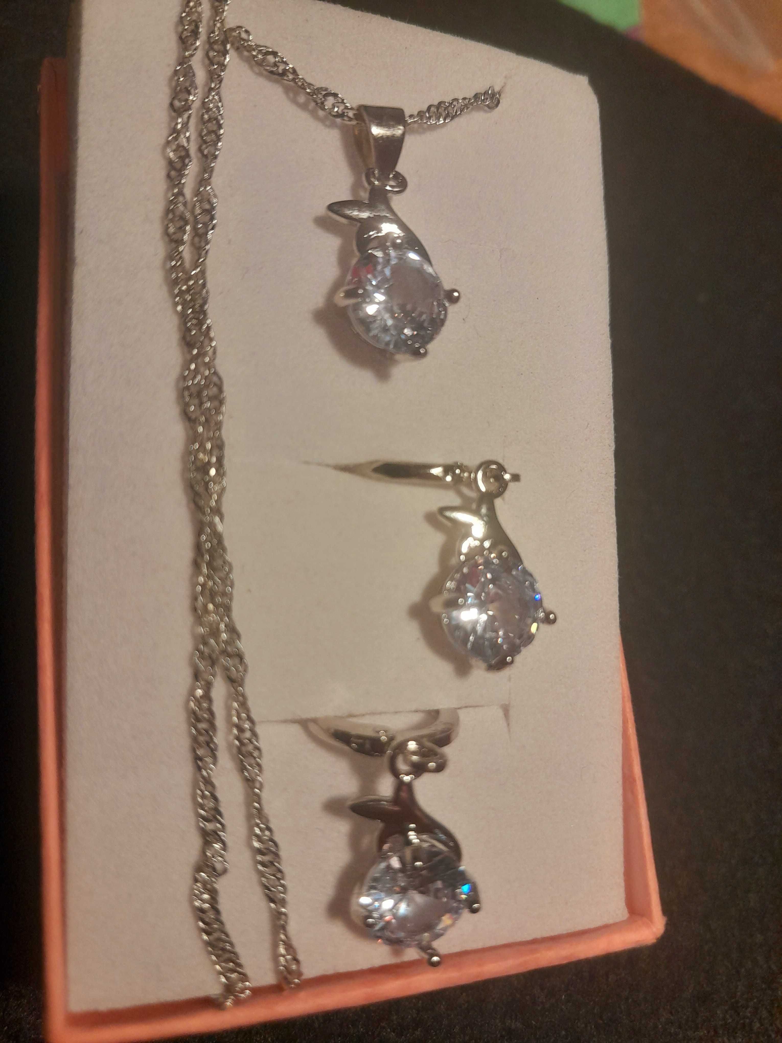Set de bijuterii cu zirconiu AAA,argint.Cutie bijut. inclusa