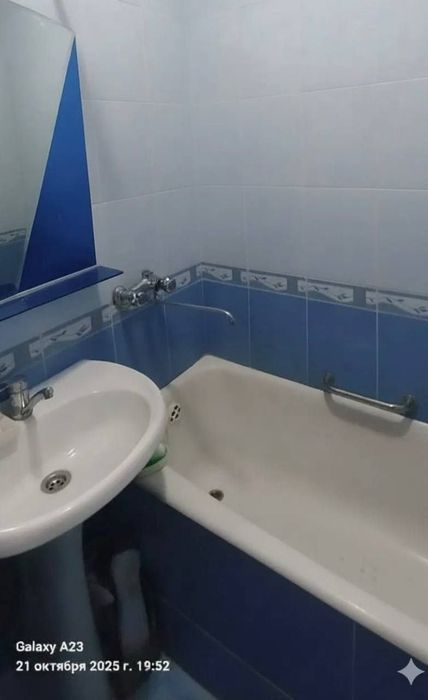 Юнусобод 11кв 2/3/4 Сотилади