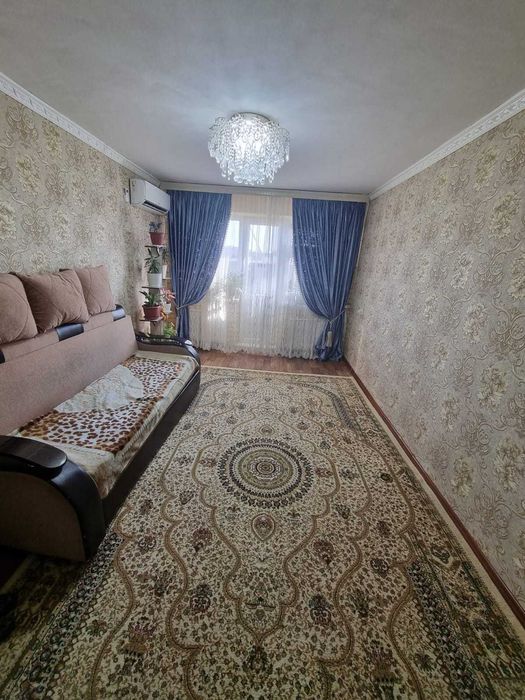 Продаётся 2-комнатная квартира в районе ВЕРХНЕГО РЫНКА - АЛИМКУЛОВА