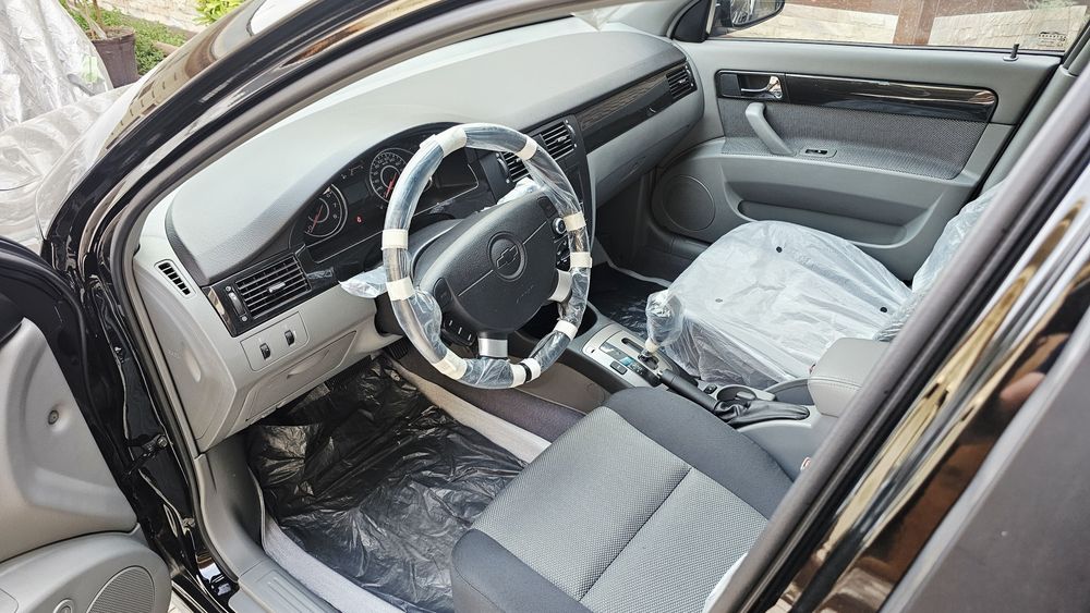 Gentra 3 A/T lyuk va Abs bor. Magnitafon yuq