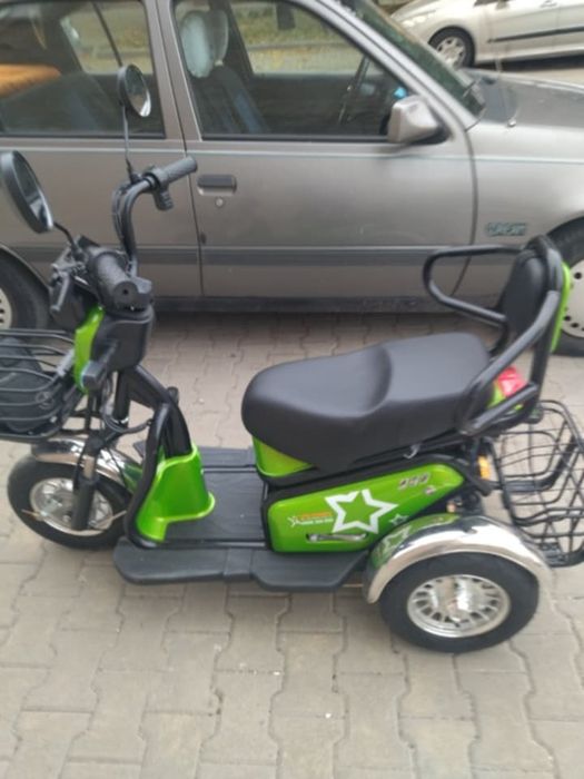 Електическа триколка