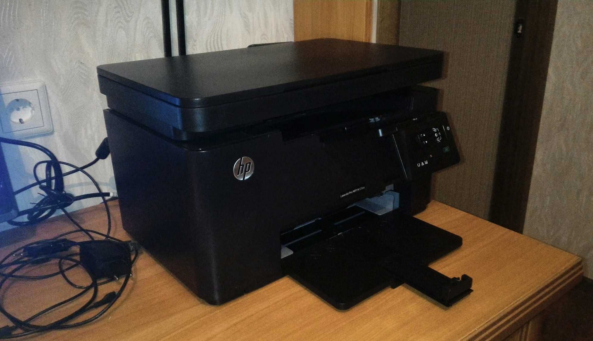 Лазерный черно-белый МФУ принтер HP M125a