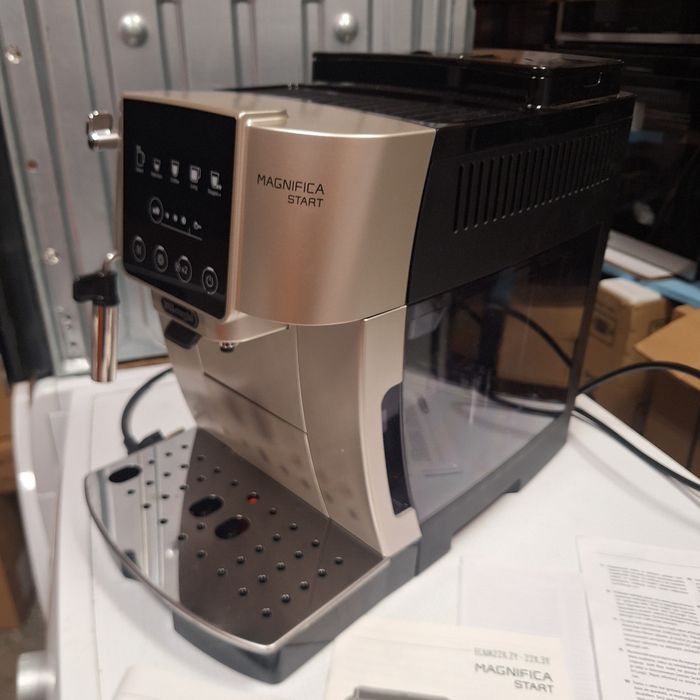 Кафе машина Делонги Magnifica Start