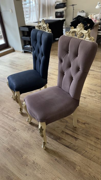 Столове два броя за 50лв . Цена поотделно 30лв на брой