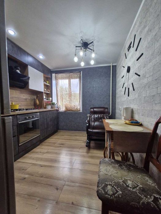 Продажа 3-комнатной квартиры, Автомобильная 20