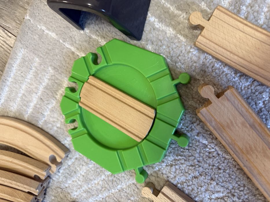 Комплект Дървени влакчета с релси от ИКЕА