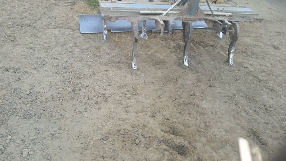 Mini traktor sotiladi