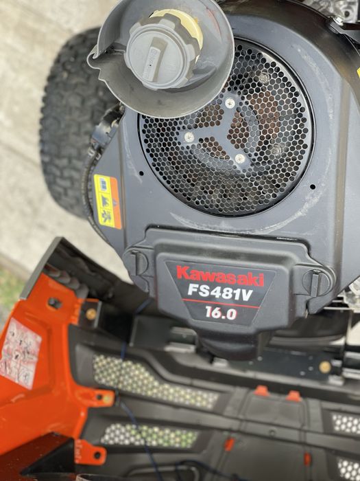 Tractoras de tuns iarba Husqvarna 16.0