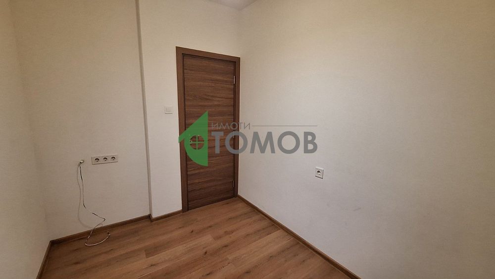 Тристаен апартамент в кв. Опълченски