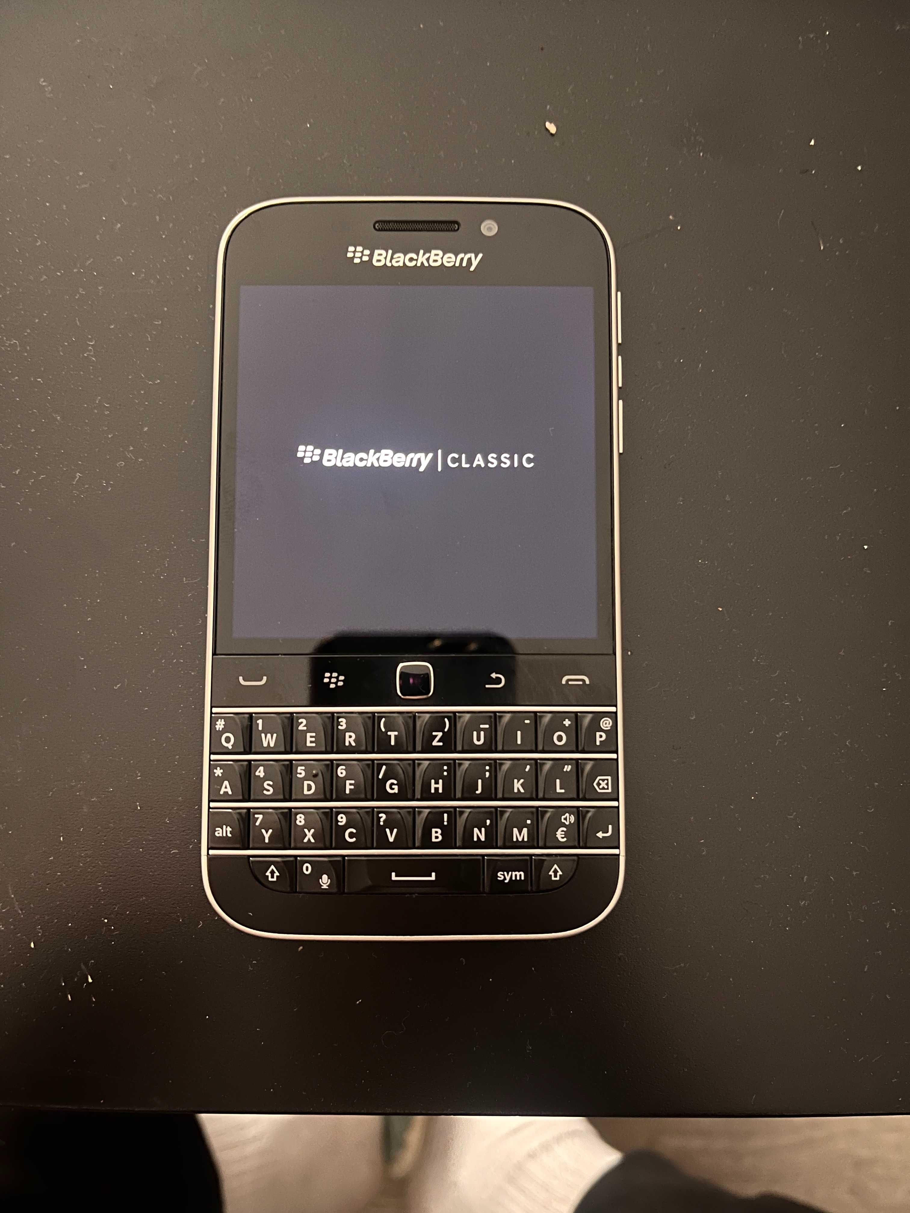 Blackberry Q20 classic (2 налични)