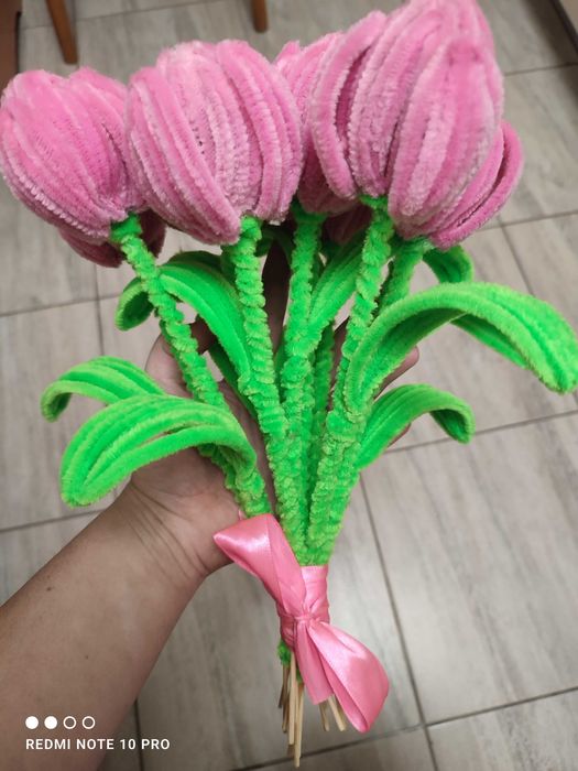 Flori la fir sau buchete.