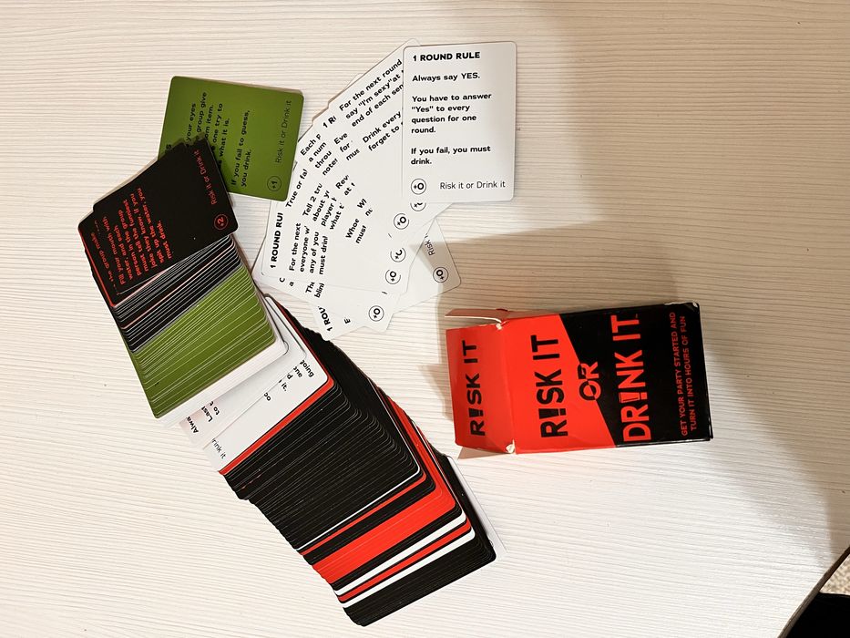 Risk or drink - joc de societate
