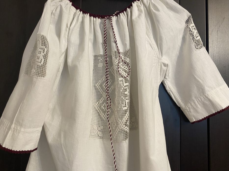 Costum popular autentic