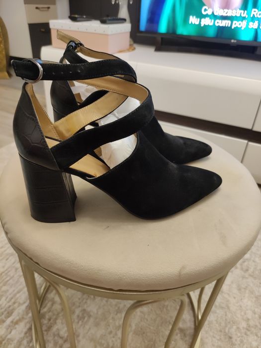 Botine negre piele întoarsă naturală