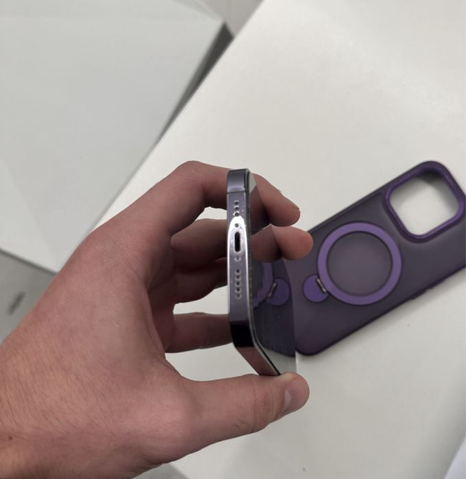 iPhone 14 PRO cu 99 % Bateria