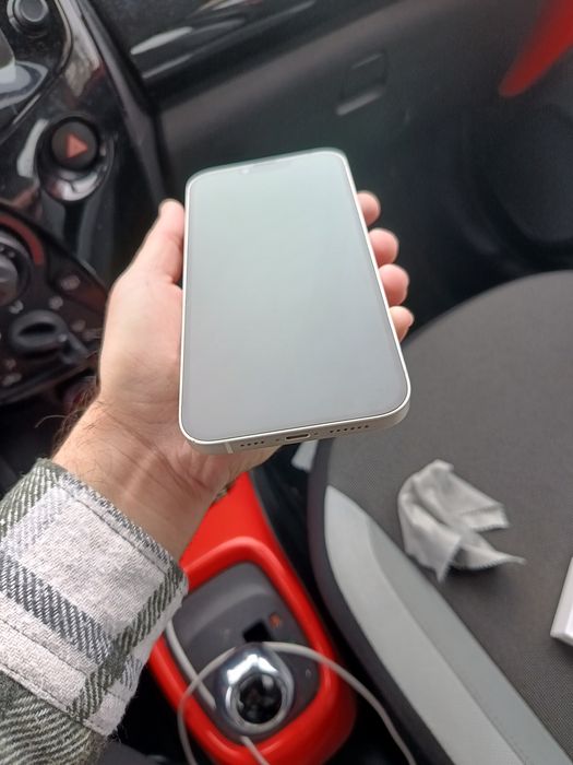 Iphone 14 Plus + 84% liber rețea cutie cablu Starlight