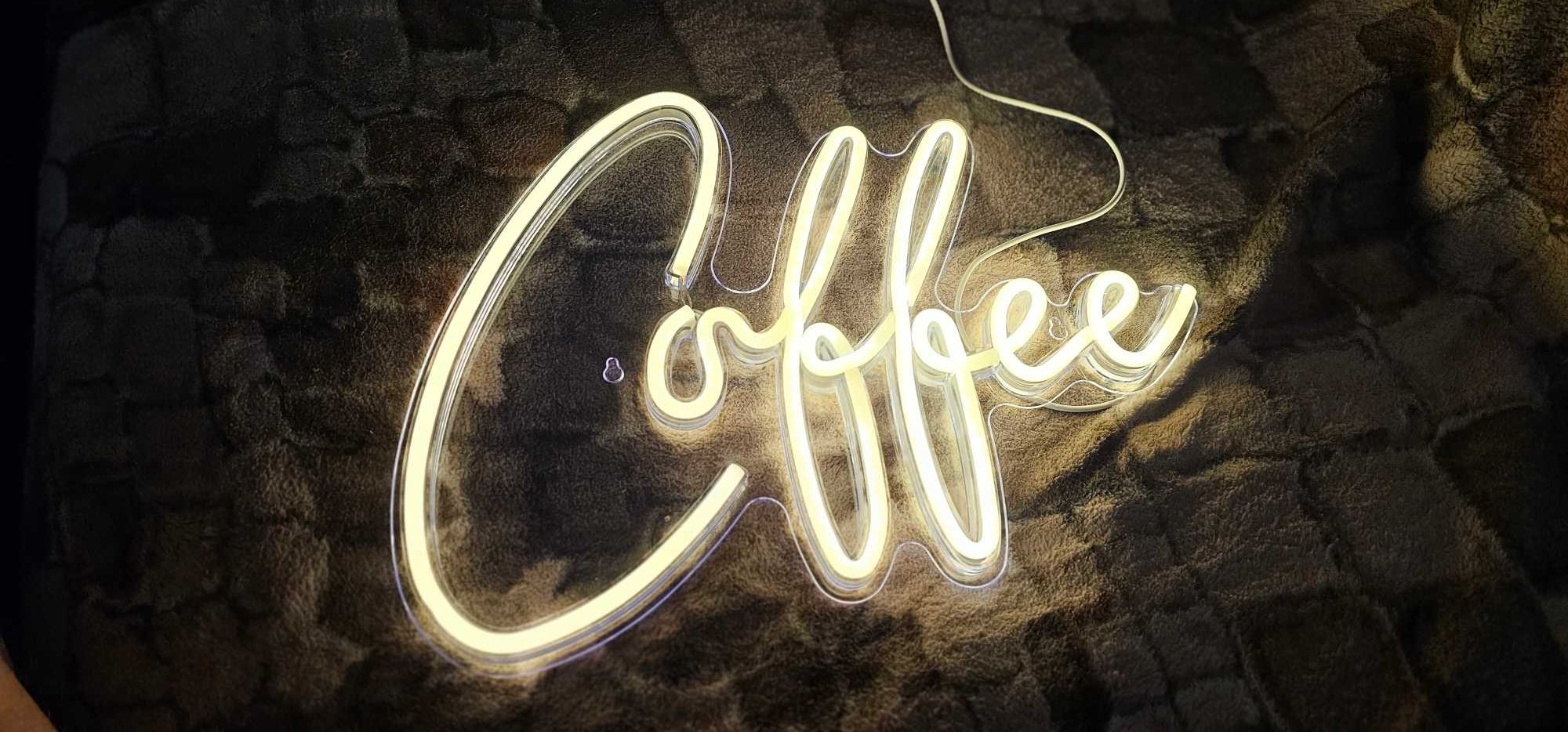 firma luminoasa neon coffe