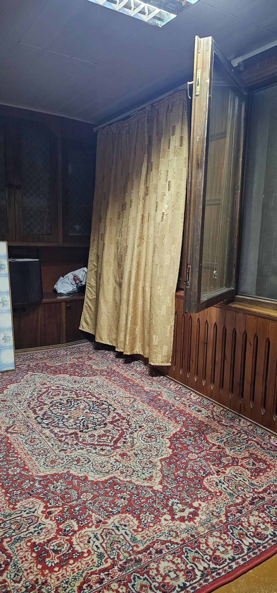 Продаю квартиру 4/2/5   Юнусабад 14 квартал дом 50