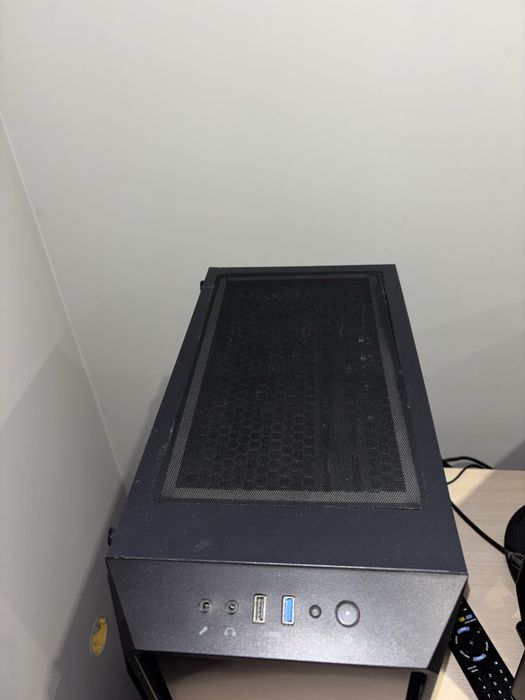 Custom компютър