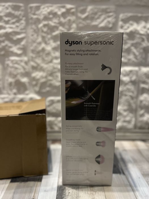 Uscator de par DYSON Supersonic