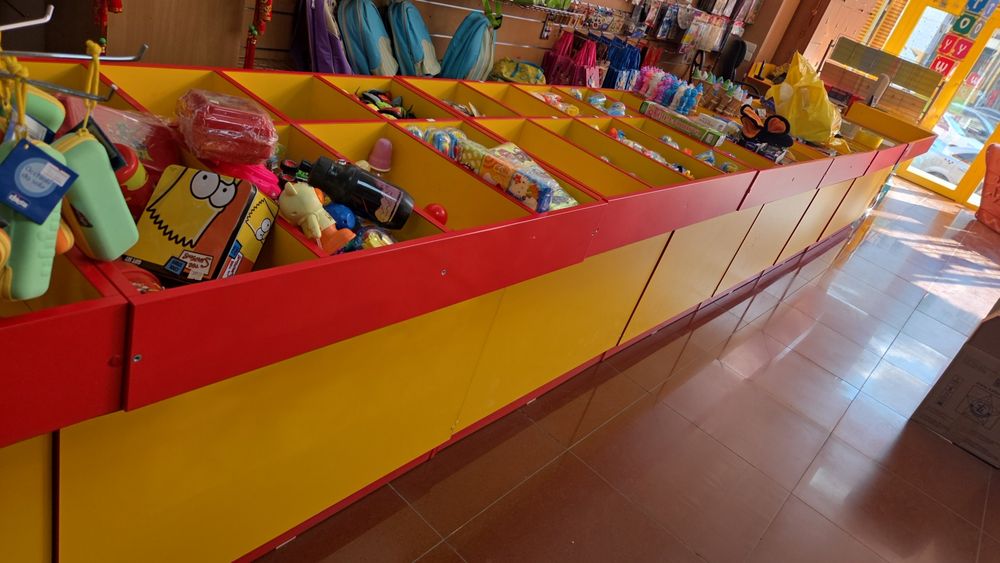 Ветрины магазина мдф качество отличное б/у Самовывоз отлично подойд