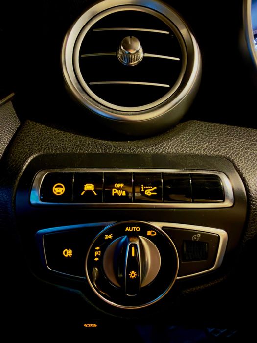 Mercedes C-class 220d 4 butoane/panoramic/head-up