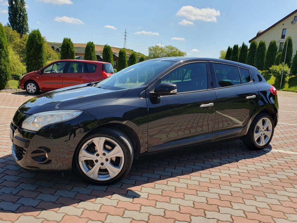 *Renault Megane facelift*2010*1.6benzina*110cai*euro4*germania adusa*