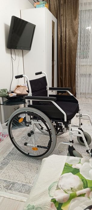 инвалидная коляска