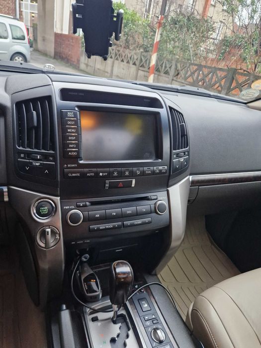 Toyota land cruiser 4.5 v8