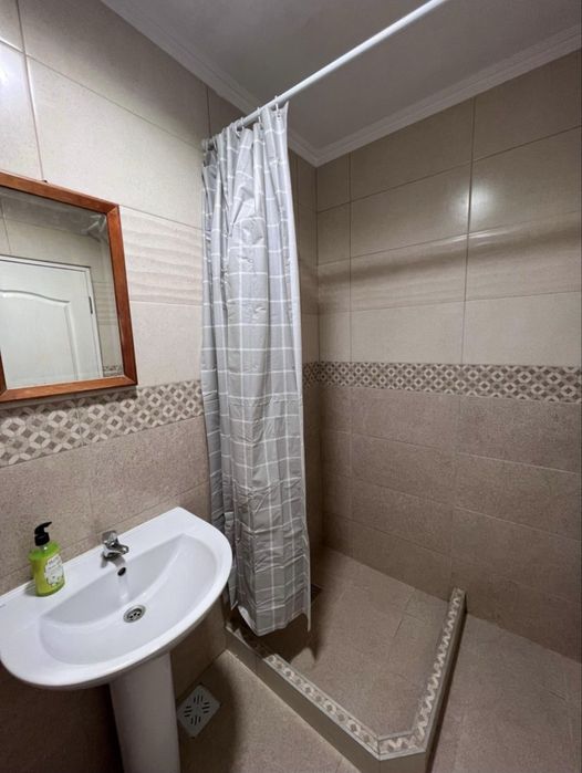 Inchiriez casa pentru echipe de muncitori sau familie