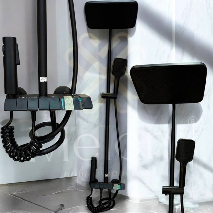 Smesitel Душевая система с индикатором температуры и смесителем

Mat q