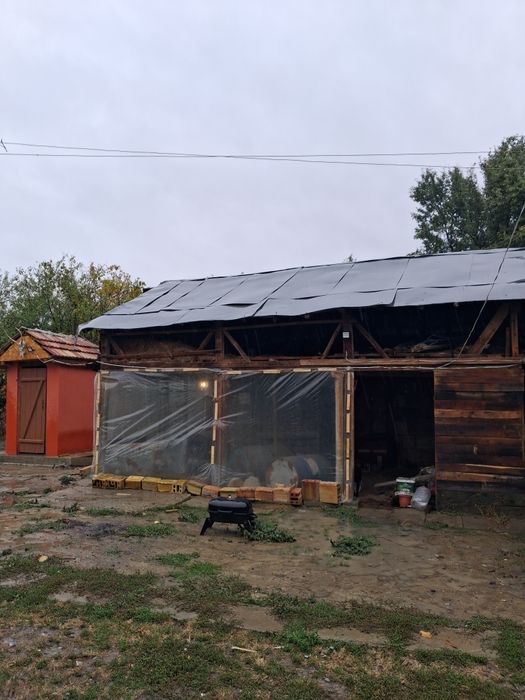 Продава се
На 3км от Търговище има ток,вода от