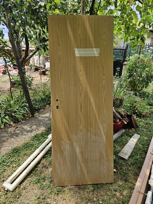 Интериорни врати