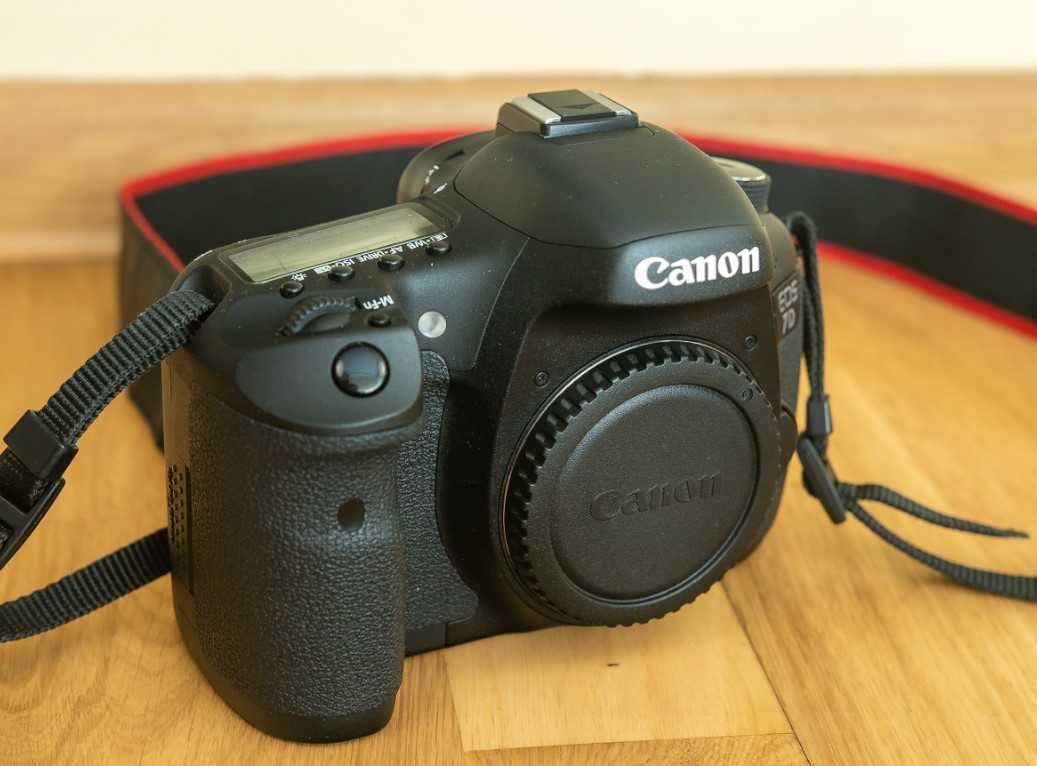 Canon EOS 7D Mark I BODY - 18.000 cadre