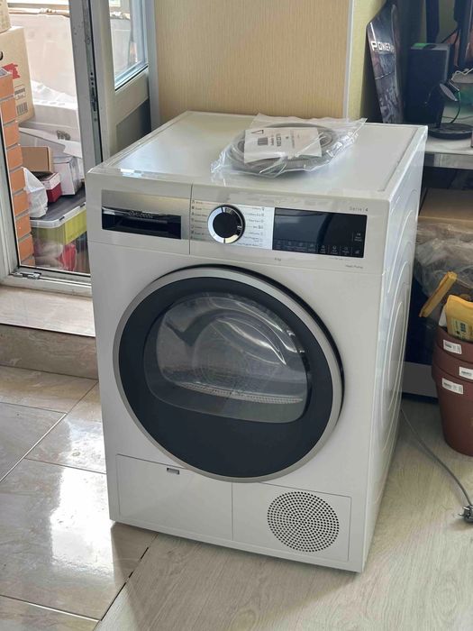 Сушильная машина Bosch 9 кг  WQG1420AME