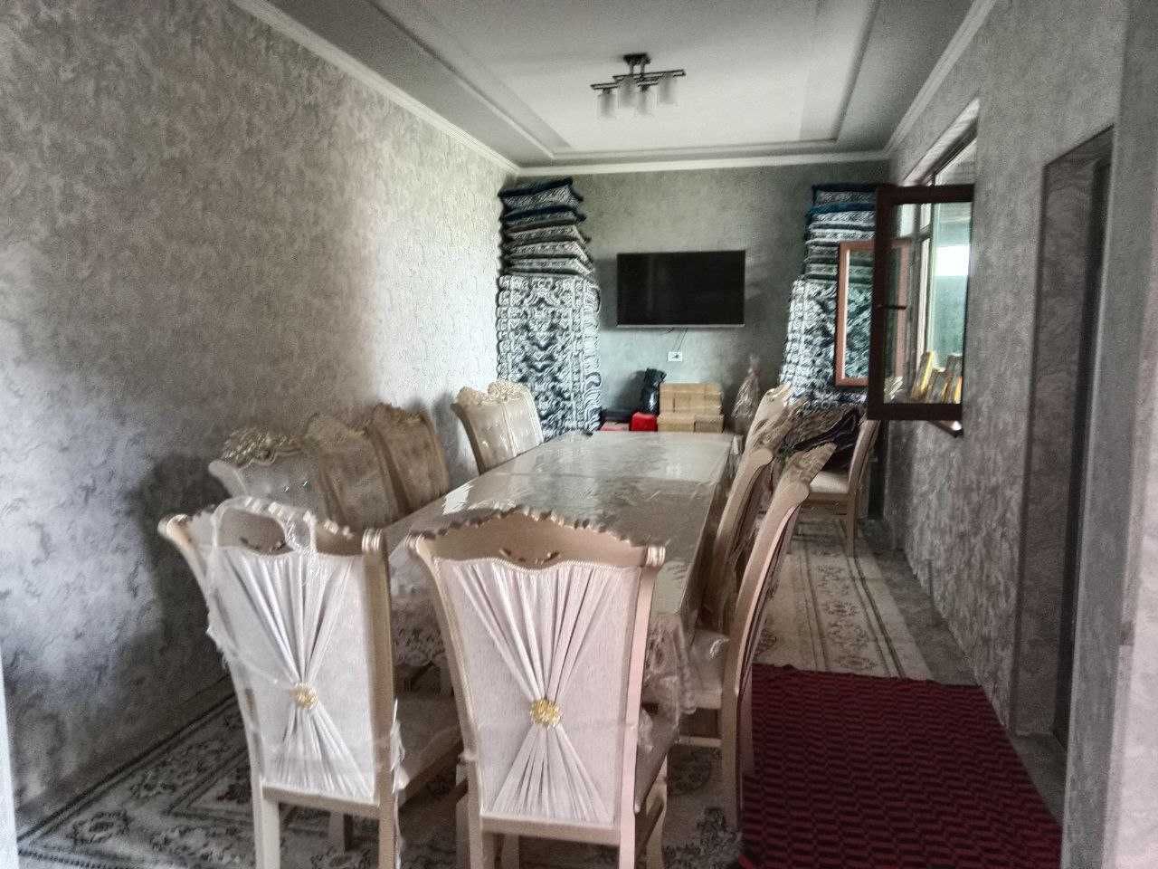 Bo'stonliq tumani Tavaqsoy MFY da  xovli joy sotiladi