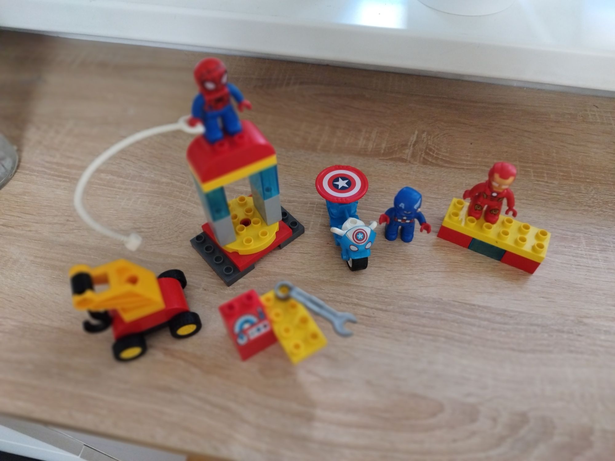 Набор Lego Duplo Лаборатория супергероев